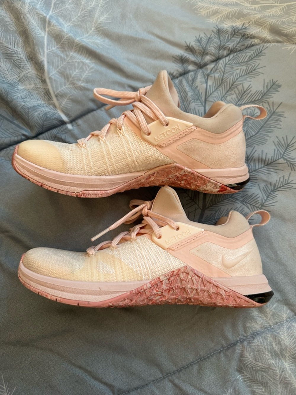 EUC Nike Women’s Pale Pink Metcon Flyknit 3 Training Sneakers Sz 6